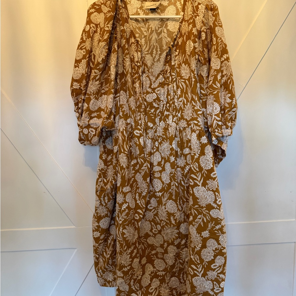 Universal Thread Tan Floral Long Sleeve Dress